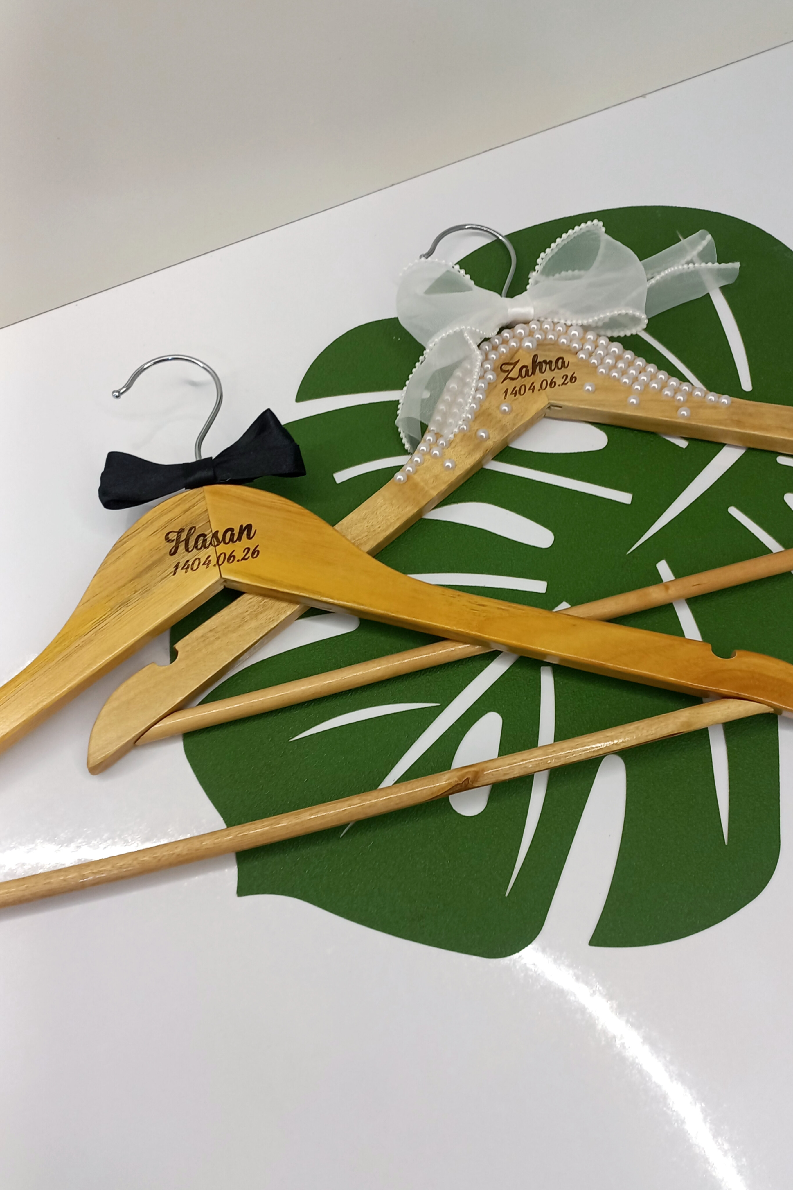 ست هنگر لباس عروس و داماد