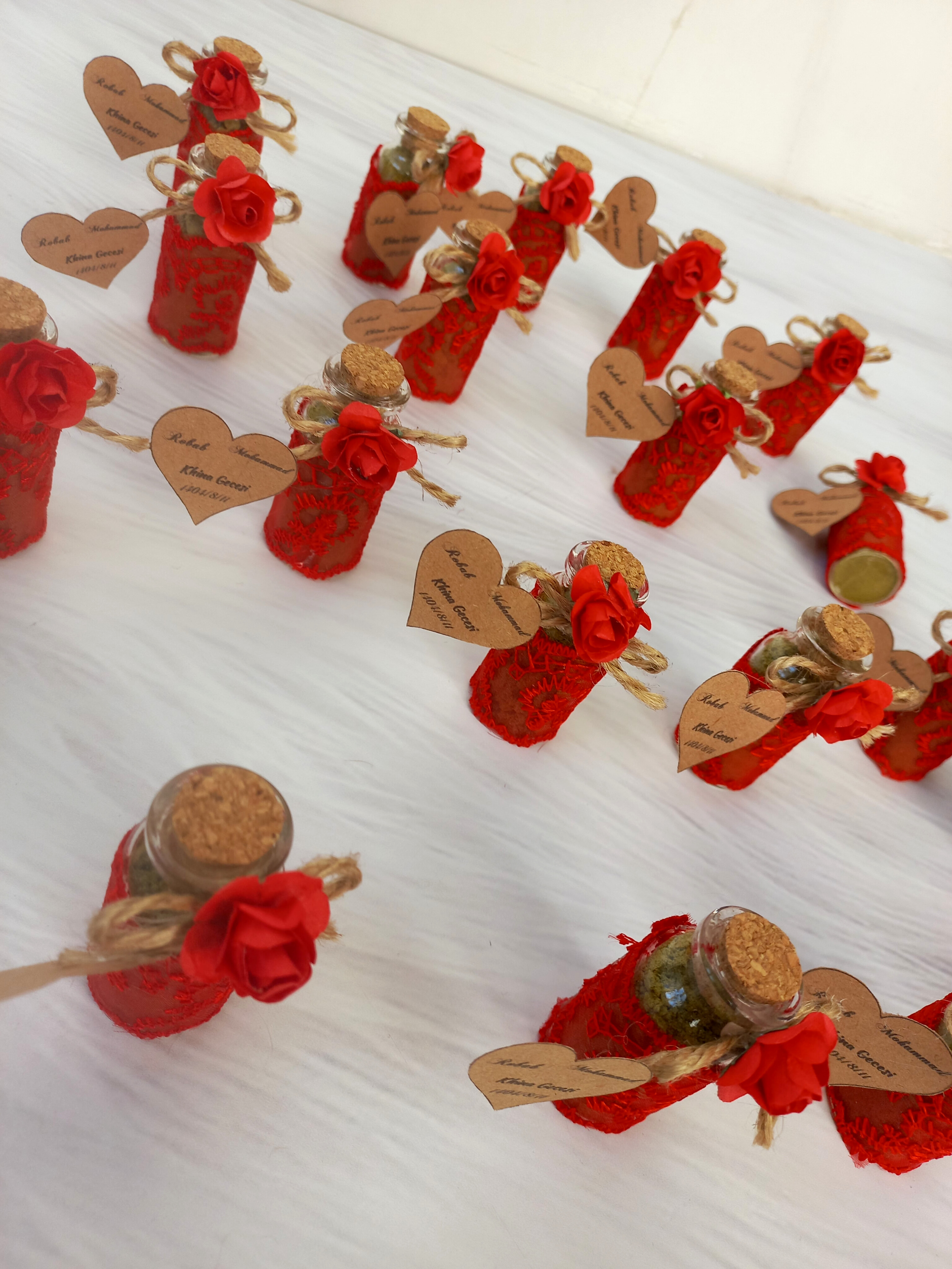 گیفت حنای شیشه‌ای